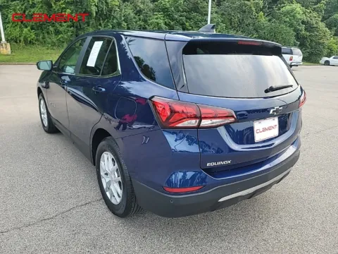 More photos of 2022 Chevrolet Equinox LT at Clement Chrysler Dodge Jeep Ram Columbia, IL