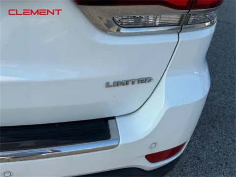 More photos of 2021 Jeep Grand Cherokee Limited at Clement Chrysler Dodge Jeep Ram Columbia, IL