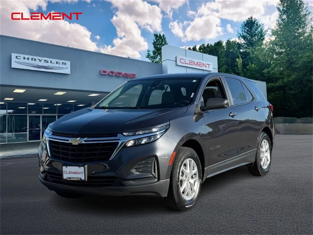 Gray 2022 Chevrolet Equinox LS for sale in Columbia, IL