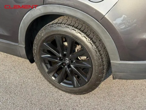 More photos of 2022 Mazda CX-9 Touring Plus at Clement Chrysler Dodge Jeep Ram Columbia, IL