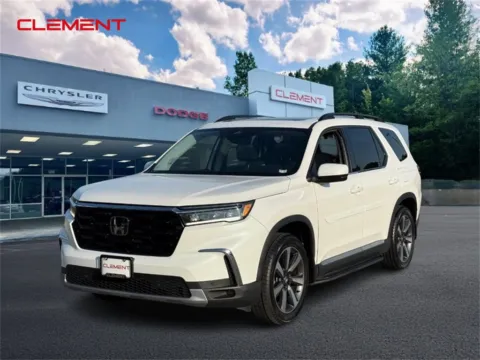 Blue 2023 Honda Pilot Touring for sale in Columbia, IL