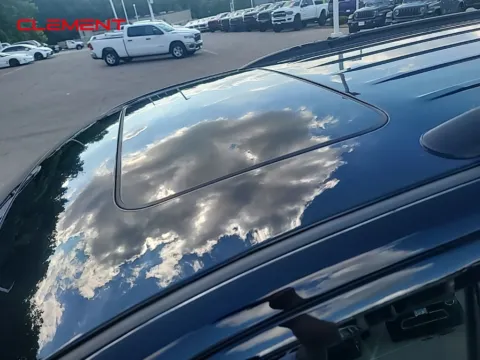 More photos of 2022 Dodge Durango Citadel at Clement Chrysler Dodge Jeep Ram Columbia, IL