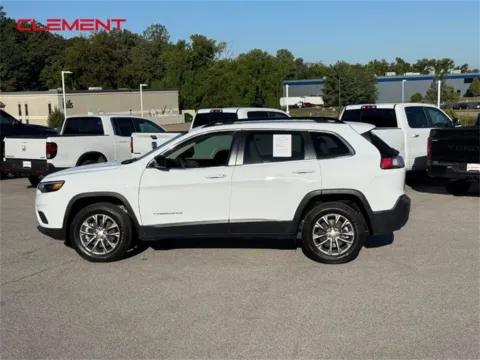 Photos of 2022 Jeep Cherokee Latitude Lux for sale in Columbia, IL at Clement Chrysler Dodge Jeep Ram Columbia