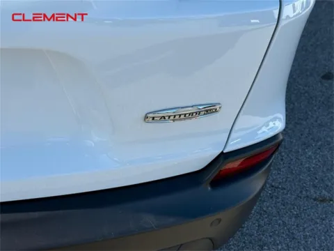 More photos of 2022 Jeep Cherokee Latitude Lux at Clement Chrysler Dodge Jeep Ram Columbia, IL
