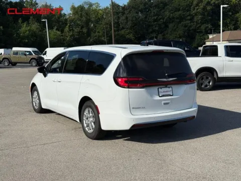 Another view of 2026 Chrysler Pacifica Select for sale in Columbia, IL at Clement Chrysler Dodge Jeep Ram Columbia