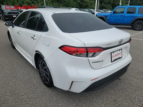More photos of 2023 Toyota Corolla LE at Clement Chrysler Dodge Jeep Ram Columbia, IL