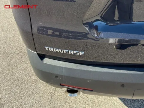 More photos of 2020 Chevrolet Traverse LT at Clement Chrysler Dodge Jeep Ram Columbia, IL