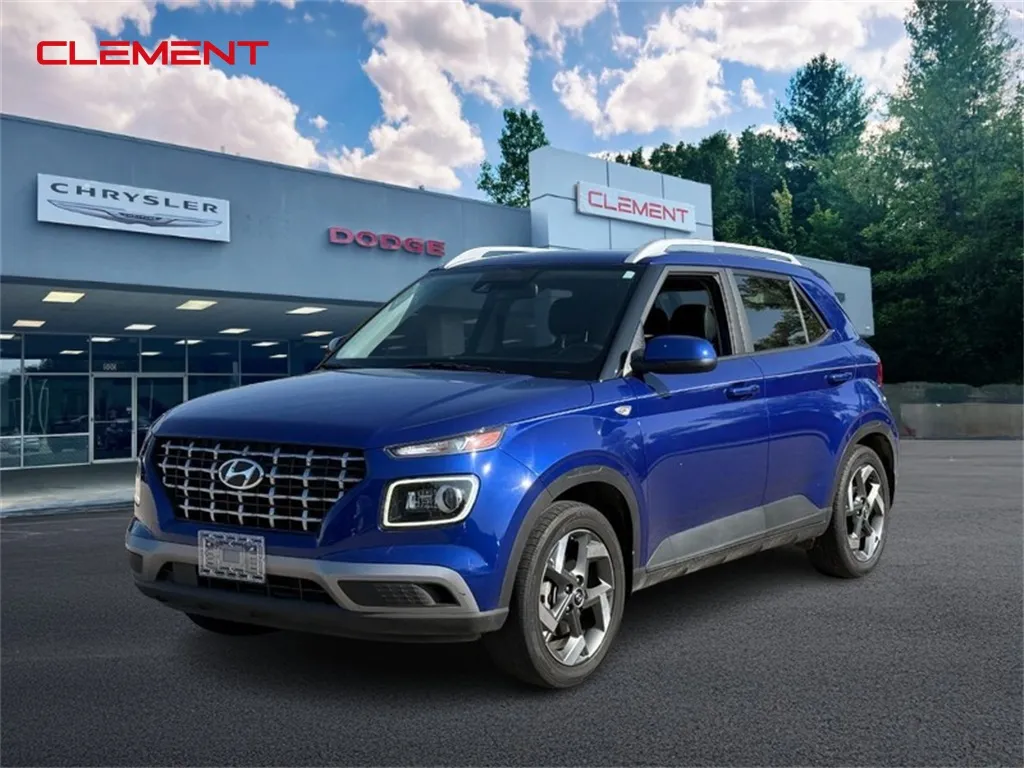 Blue 2022 Hyundai Venue Limited for sale in Columbia, IL