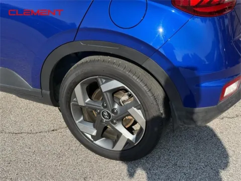 More photos of 2022 Hyundai Venue Limited at Clement Chrysler Dodge Jeep Ram Columbia, IL