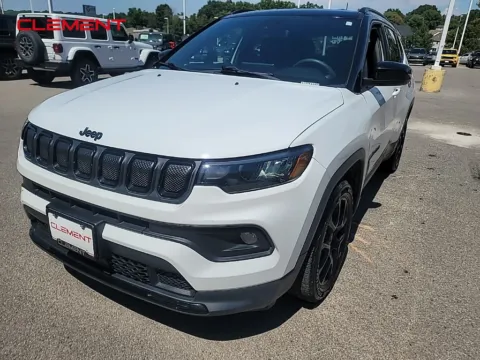 White 2022 Jeep Compass Altitude for sale in Columbia, IL