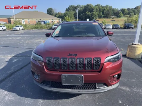 Red 2019 Jeep Cherokee Altitude for sale in Columbia, IL