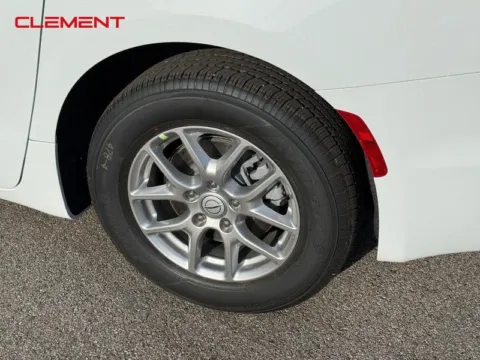 More photos of 2026 Chrysler Pacifica Select at Clement Chrysler Dodge Jeep Ram Columbia, IL