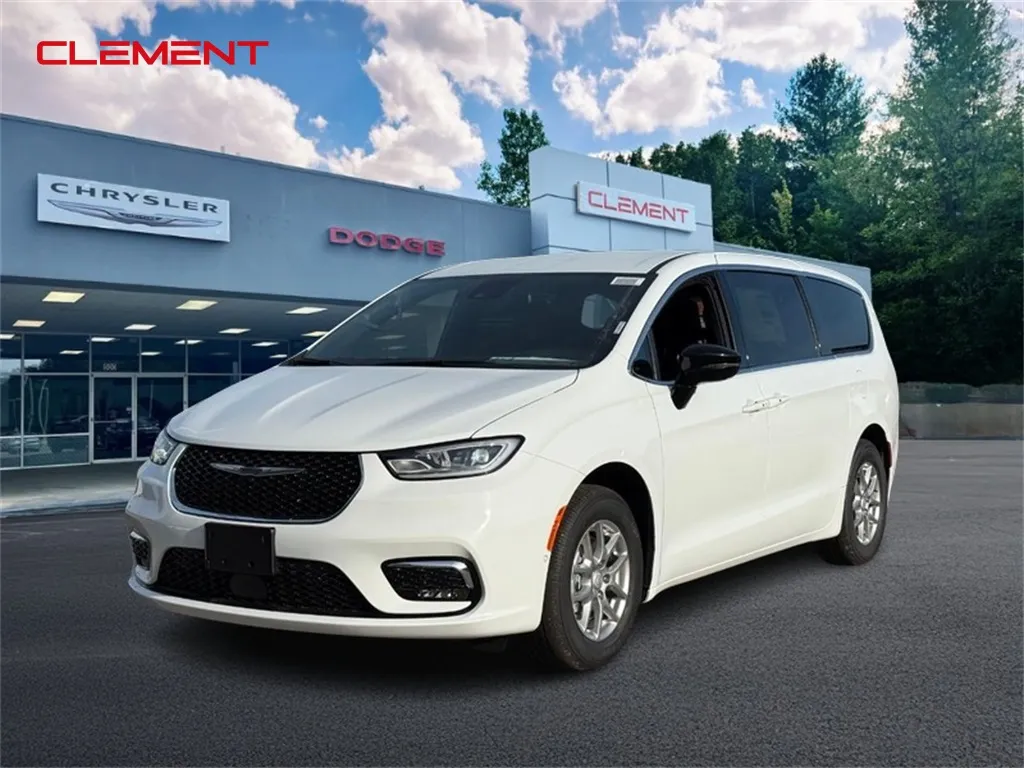 White 2026 Chrysler Pacifica Select for sale in Columbia, IL