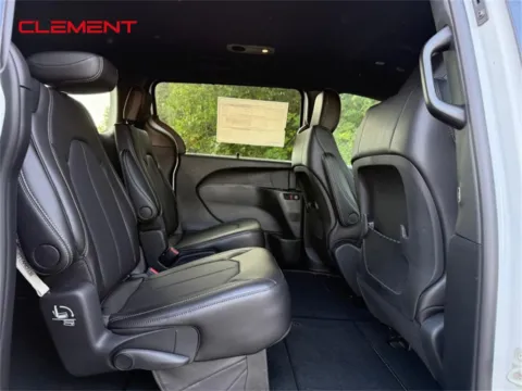 More photos of 2026 Chrysler Voyager LX at Clement Chrysler Dodge Jeep Ram Columbia, IL