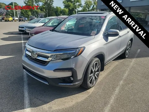 Silver 2022 Honda Pilot Touring for sale in Columbia, IL