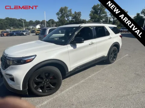 White 2023 Ford Explorer ST for sale in Columbia, IL