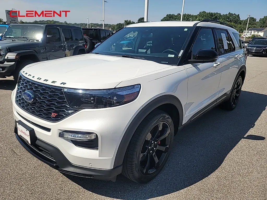 White 2023 Ford Explorer ST for sale in Columbia, IL