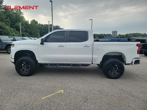 More photos of 2021 Chevrolet Silverado 1500 RST at Clement Chrysler Dodge Jeep Ram Columbia, IL