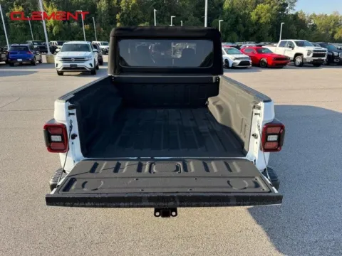 More photos of 2024 Jeep Gladiator Rubicon at Clement Chrysler Dodge Jeep Ram Columbia, IL