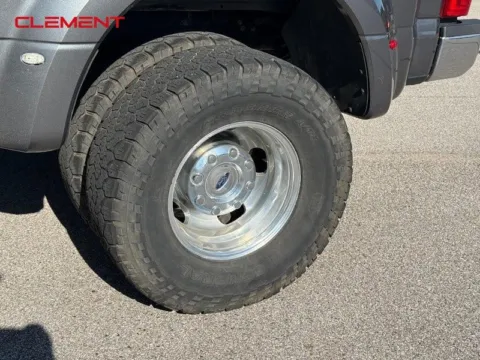 More photos of 2022 Ford F-350SD Lariat at Clement Chrysler Dodge Jeep Ram Columbia, IL