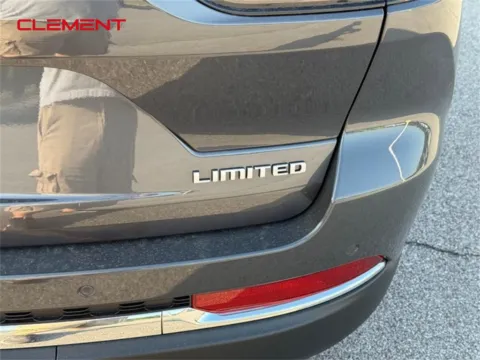 More photos of 2025 Jeep Grand Cherokee Limited at Clement Chrysler Dodge Jeep Ram Columbia, IL