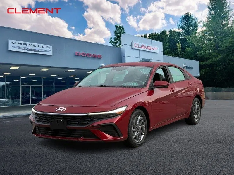 Red 2024 Hyundai Elantra SEL for sale in Columbia, IL
