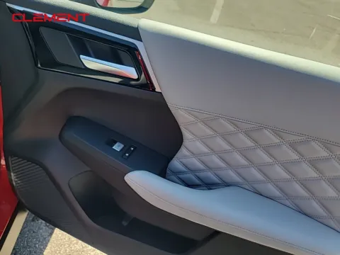More photos of 2023 Mitsubishi Outlander SEL at Clement Chrysler Dodge Jeep Ram Columbia, IL