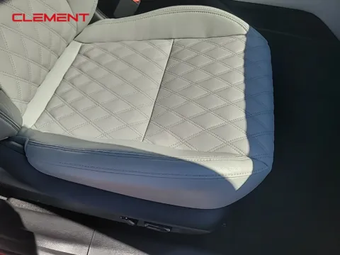More photos of 2023 Mitsubishi Outlander SEL at Clement Chrysler Dodge Jeep Ram Columbia, IL