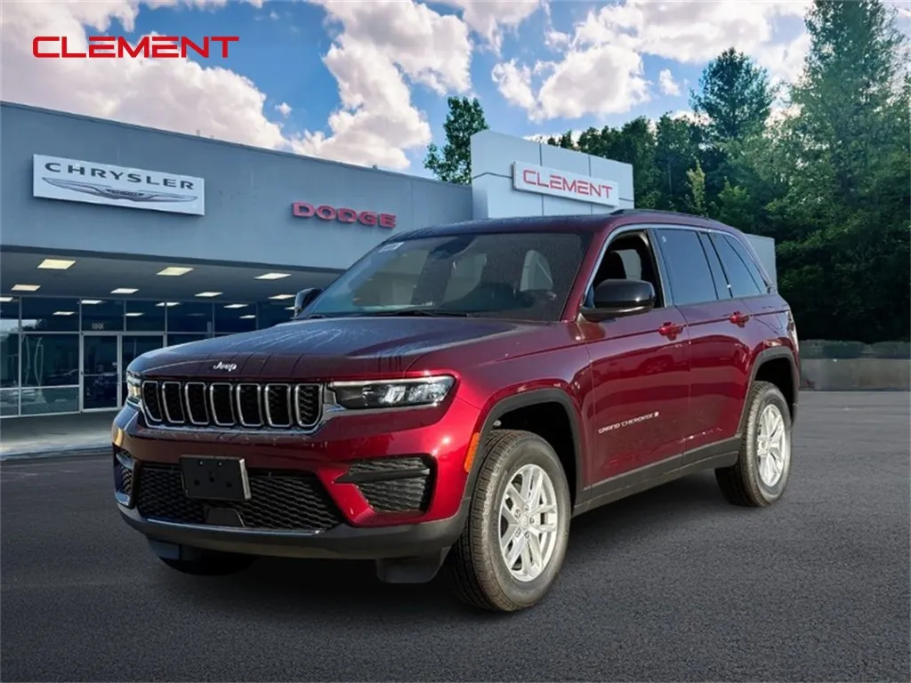 Red 2025 Jeep Grand Cherokee Laredo X for sale in Columbia, IL
