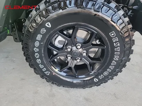 More photos of 2025 Jeep Gladiator at Clement Chrysler Dodge Jeep Ram Columbia, IL