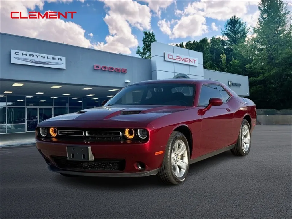 Red 2022 Dodge Challenger SXT for sale in Columbia, IL