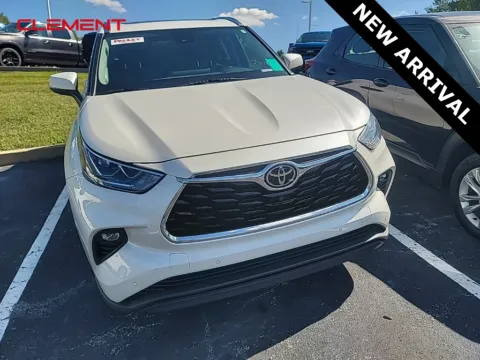 Photos of 2021 Toyota Highlander Limited for sale in Columbia, IL at Clement Chrysler Dodge Jeep Ram Columbia