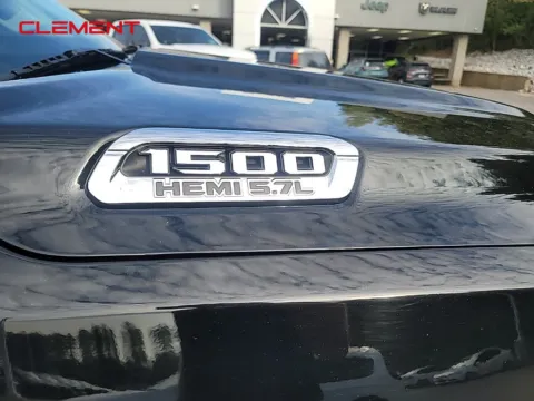 More photos of 2022 Ram 1500 Laramie at Clement Chrysler Dodge Jeep Ram Columbia, IL