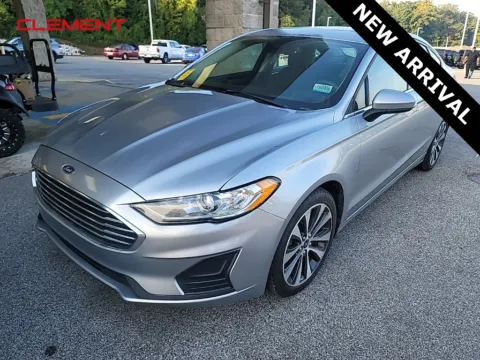 Silver 2020 Ford Fusion SE for sale in Columbia, IL