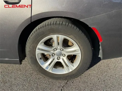 More photos of 2021 Dodge Charger SXT at Clement Chrysler Dodge Jeep Ram Columbia, IL