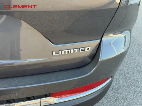 More photos of 2025 Jeep Grand Cherokee Limited at Clement Chrysler Dodge Jeep Ram Columbia, IL