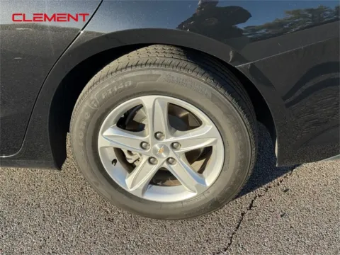 More photos of 2024 Chevrolet Malibu LT at Clement Chrysler Dodge Jeep Ram Columbia, IL