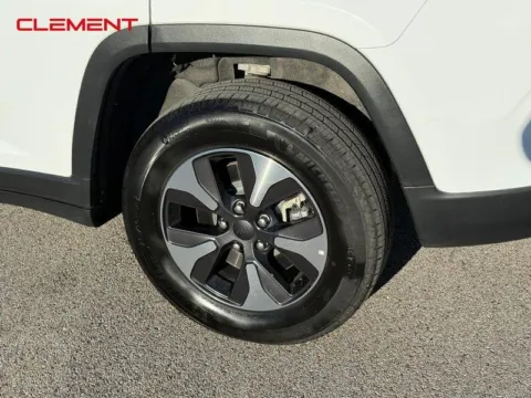 More photos of 2024 Jeep Grand Cherokee 4xe at Clement Chrysler Dodge Jeep Ram Columbia, IL