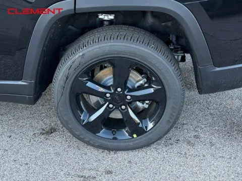 More photos of 2025 Jeep Grand Cherokee L Altitude X at Clement Chrysler Dodge Jeep Ram Columbia, IL