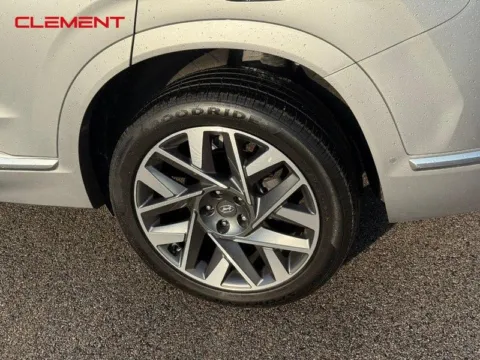 More photos of 2022 Hyundai Santa Fe Calligraphy at Clement Chrysler Dodge Jeep Ram Columbia, IL