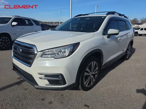 White 2021 Subaru Ascent Premium for sale in Columbia, IL