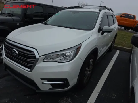 White 2021 Subaru Ascent Premium for sale in Columbia, IL