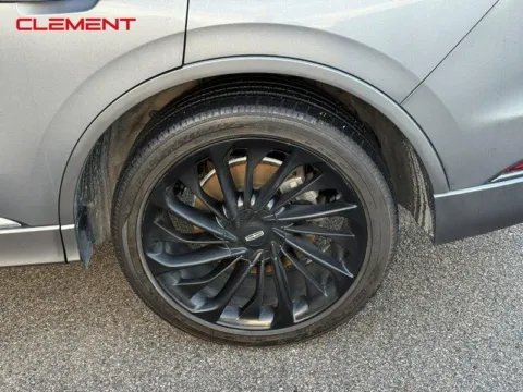 More photos of 2021 Lincoln Aviator Reserve at Clement Chrysler Dodge Jeep Ram Columbia, IL