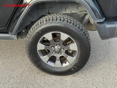 More photos of 2018 Jeep Wrangler Unlimited Sahara at Clement Chrysler Dodge Jeep Ram Columbia, IL