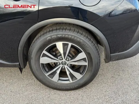 More photos of 2023 Nissan Murano SV at Clement Chrysler Dodge Jeep Ram Columbia, IL