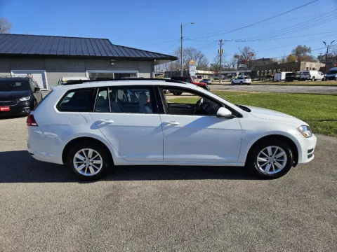 More photos of 2015 Volkswagen Golf SportWagen TSI S at Houdek Auto Center, IA
