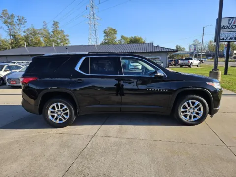 More photos of 2018 Chevrolet Traverse LT Cloth at Houdek Auto Center, IA