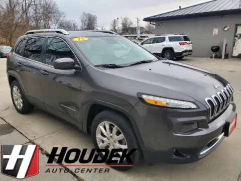 Gray 2015 Jeep Cherokee Limited for sale in Marion, IA