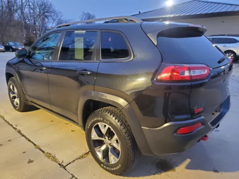 More photos of 2015 Jeep Cherokee Trailhawk at Houdek Auto Center, IA