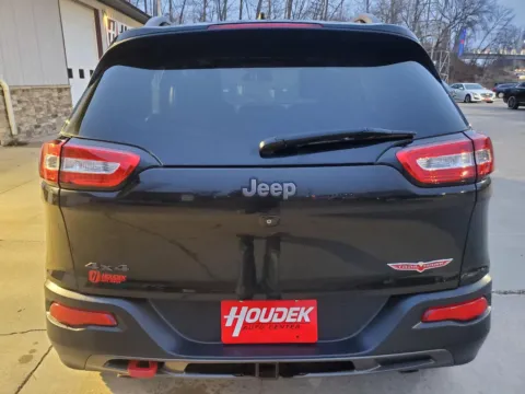 More photos of 2015 Jeep Cherokee Trailhawk at Houdek Auto Center, IA